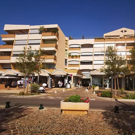 Lavandou: Climatise, Terrasse, Proche Plage, 2 Pers. - Pas D'animaux, Sans Parking - Fr-1-803-43 Le Lavandou